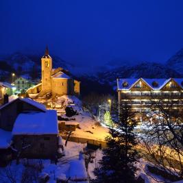 Snowy town night views Hotel La Morera València d'Àneu Lleida