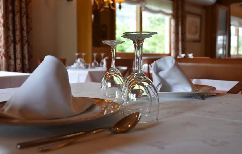 Restaurante Hotel La Morera València d'Àneu Pirineos Lleida