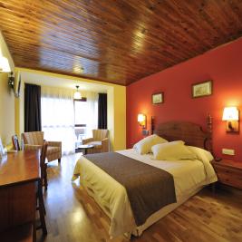 Double room Hotel La Morera València d'Àneu Lleida